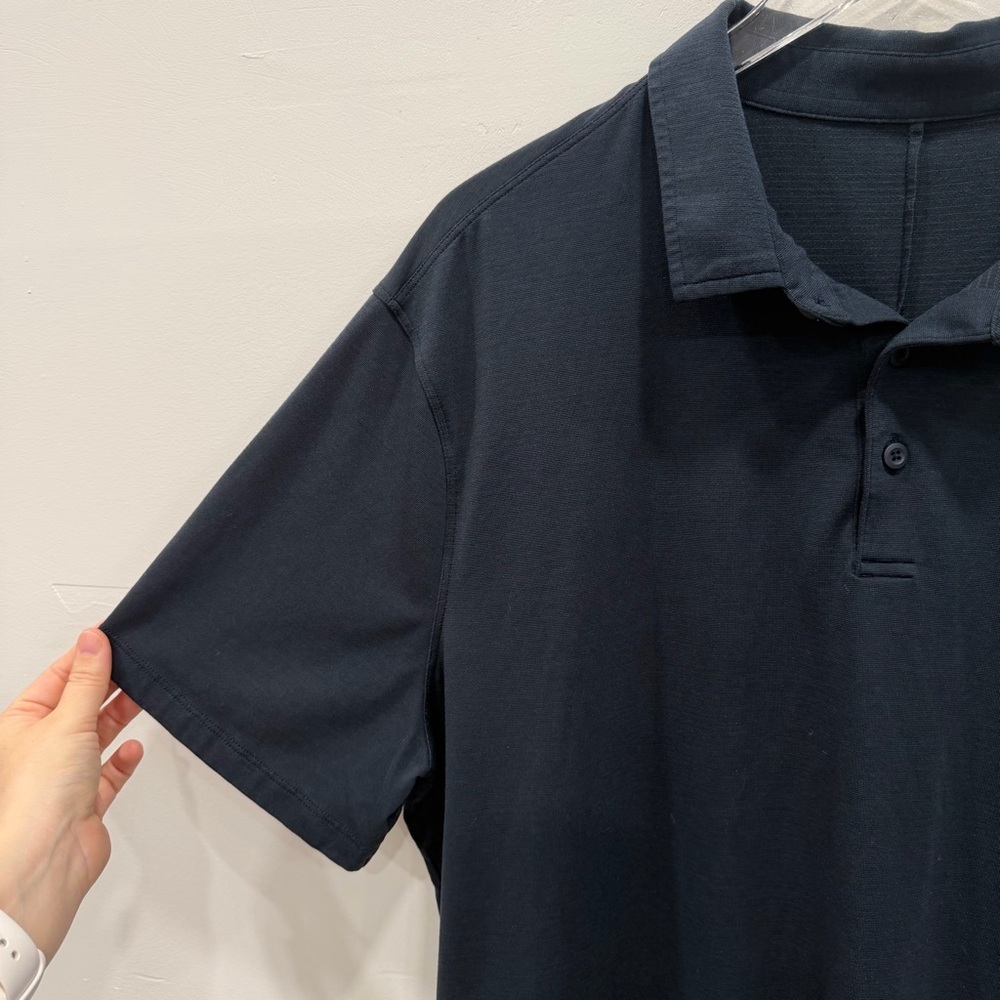 Lululemon Men Evolution Short Sleeve Polo Shirt in Club Blue - Picture 2 of 7